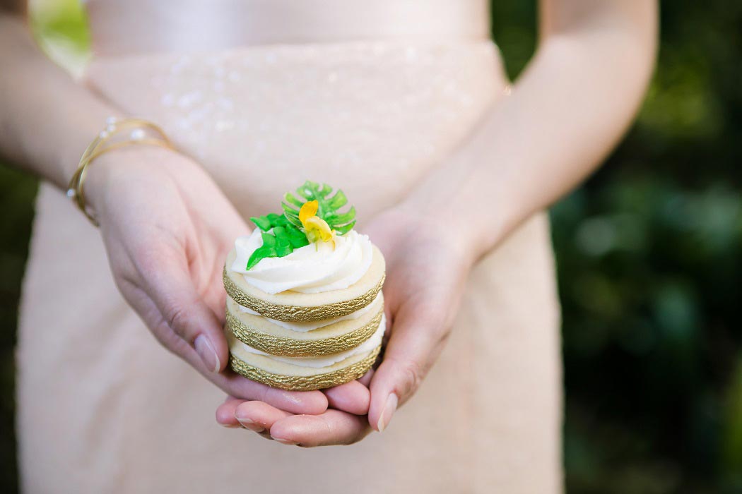 gold and green cookie stack