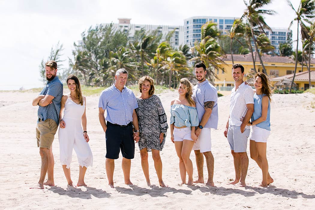 standing pose for large family beach session