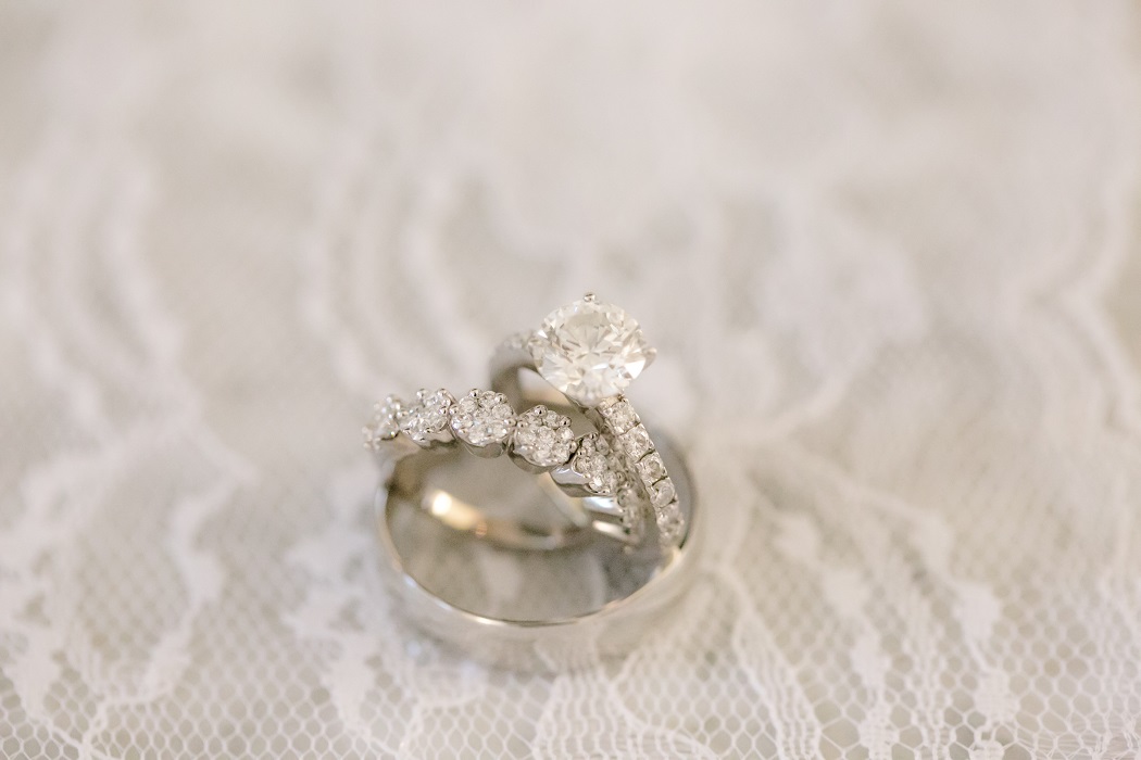 biltmore hotel miami wedding photography | wedding ring detail shots on lace veil