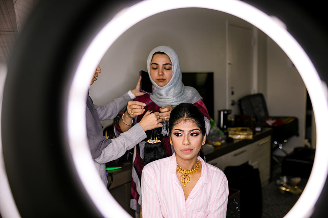 indian wedding bride gets ready for her ceremony | wedding getting ready picture | indian wedding photography south florida