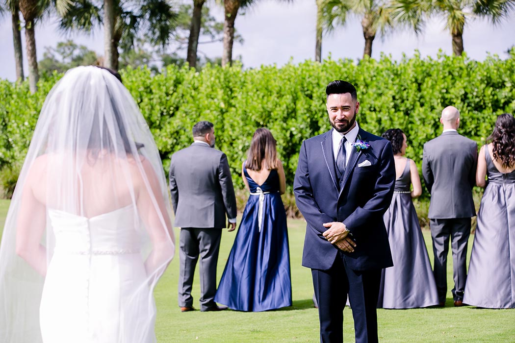 unique first look wedding ideas with bridal party | breakers west country club wedding | firt look wedding idea