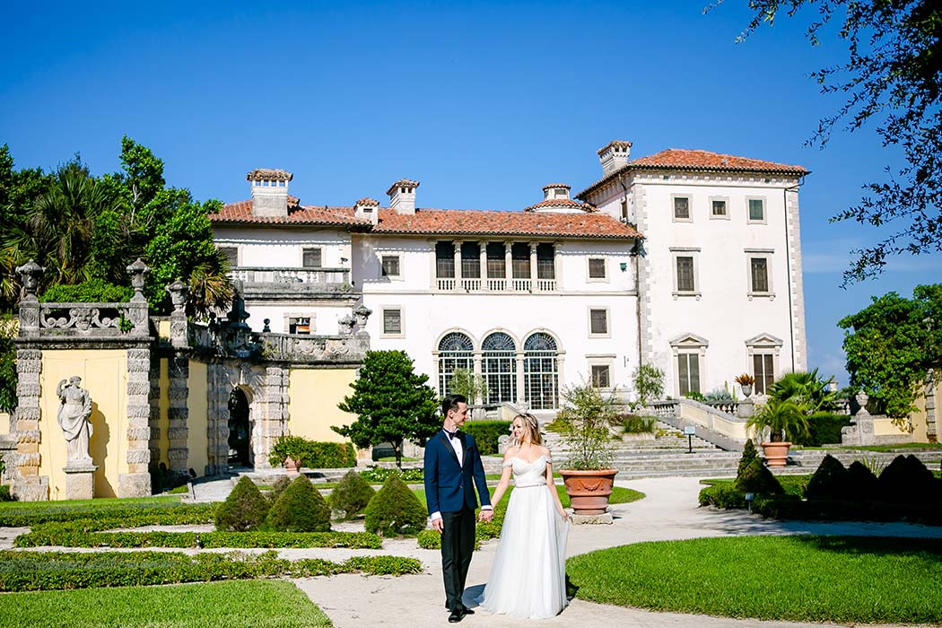 bridal portrait at vizcaya museum miami