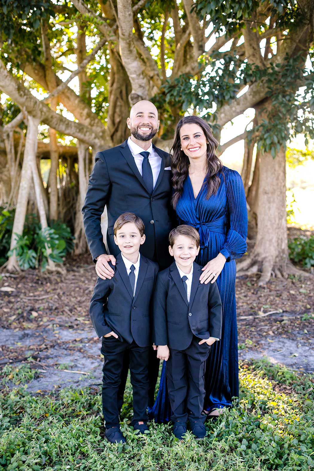 formal family photography in a park | park photography session with family 4 | twin boys photography | family photographer robbins preserve | fort lauderdale family photography session