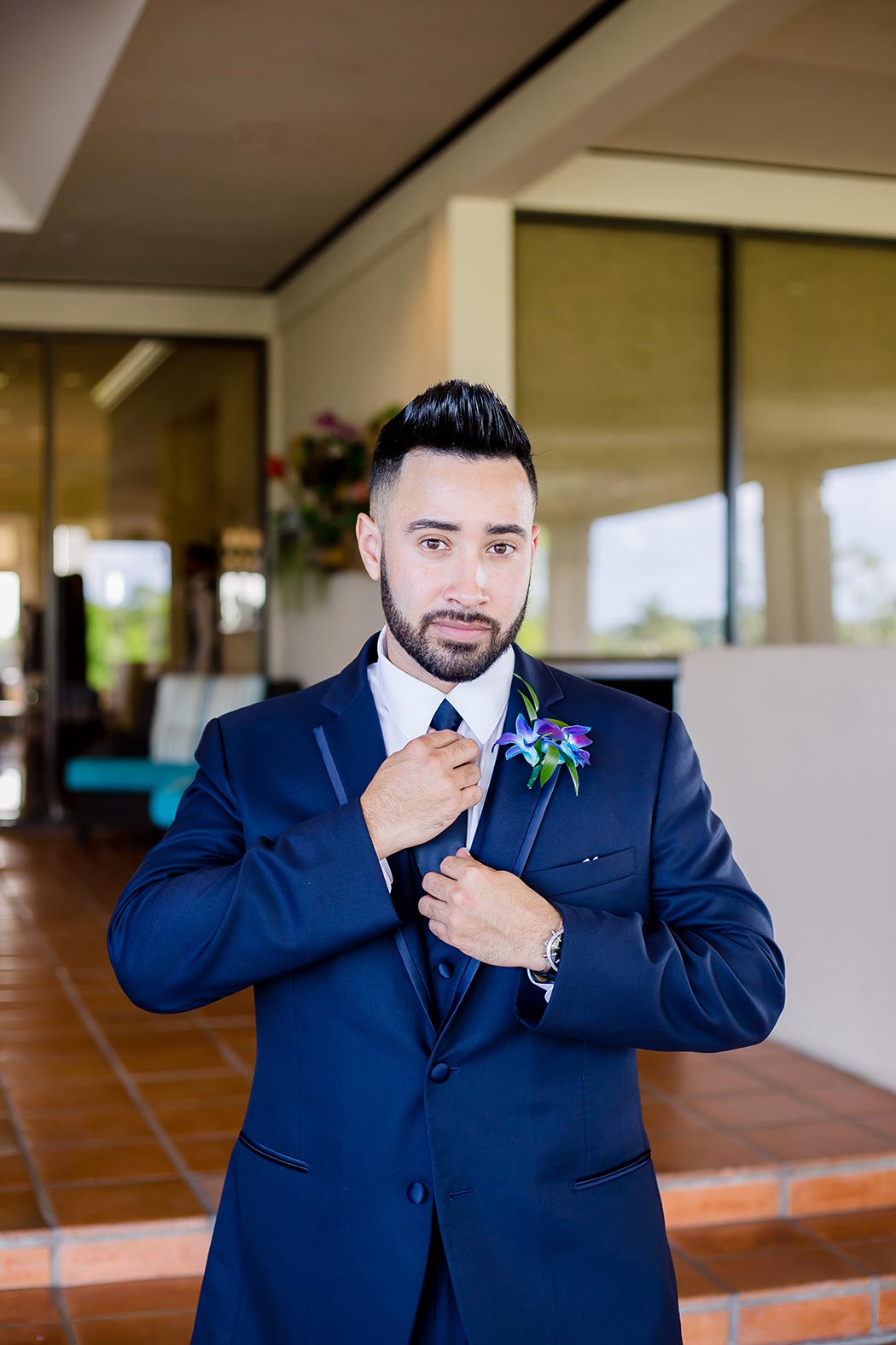 groom getting ready at breakers west country club palm beach | fort lauderdale wedding photographer | wedding photographer fort lauderdale