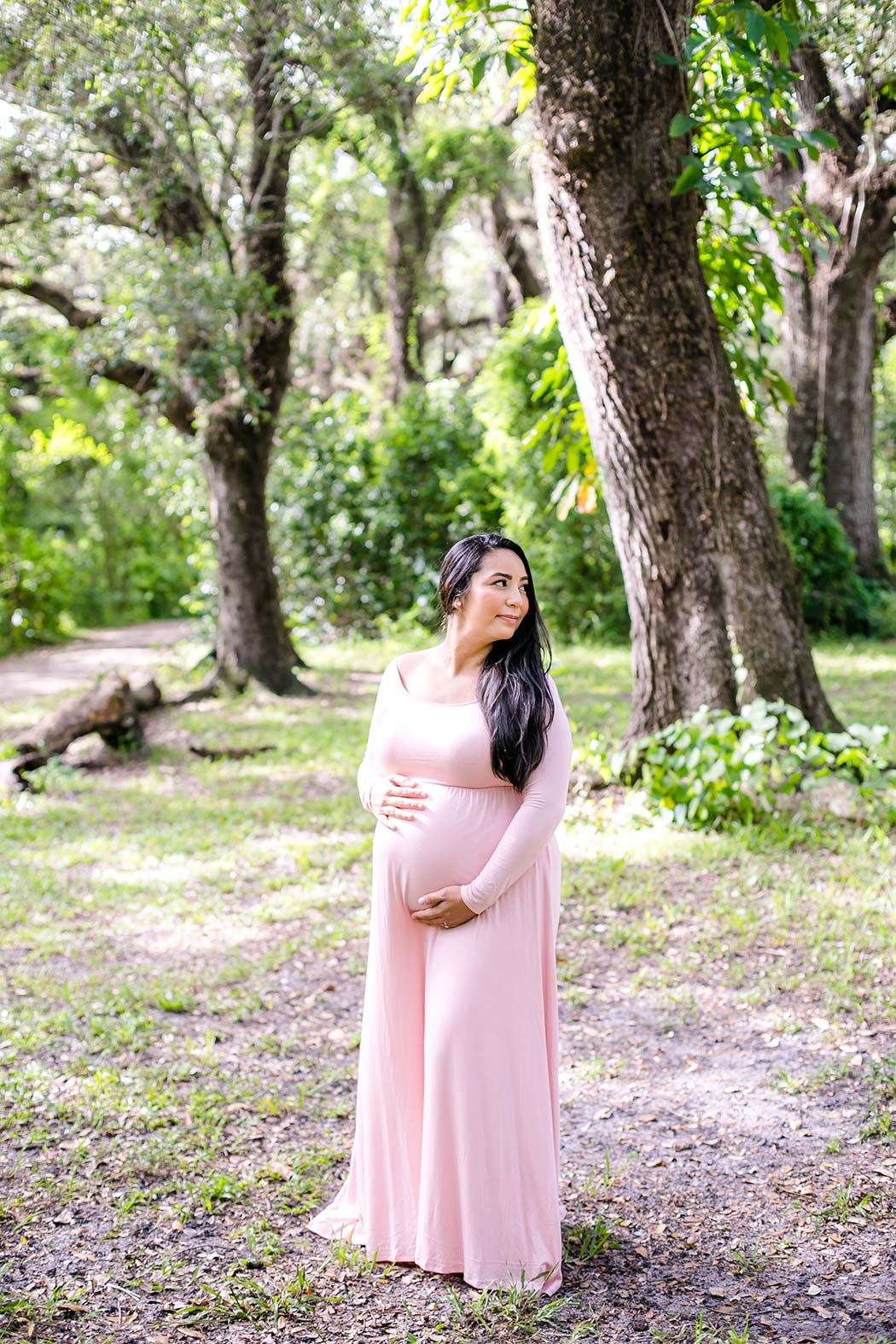 nature inspired maternity photoshoot | tree tops park maternity photography | park maternity photoshoot near fort lauderdale | maternity photographer