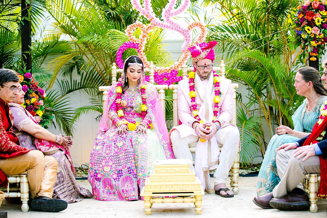 indian bride and groom get married in fort lauderdale | indian bridal mandap | indian bride wearing pink