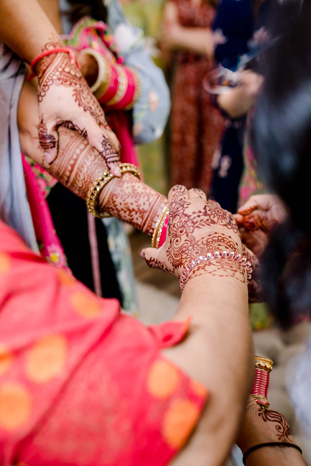 indian bridal wedding bangles | pink and gold indian bride bracelets