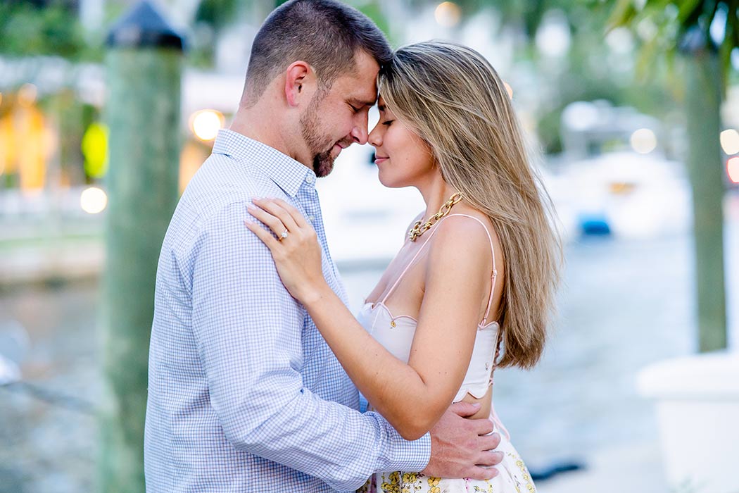 surprise engagement proposal photoshoot on las olas boulevard