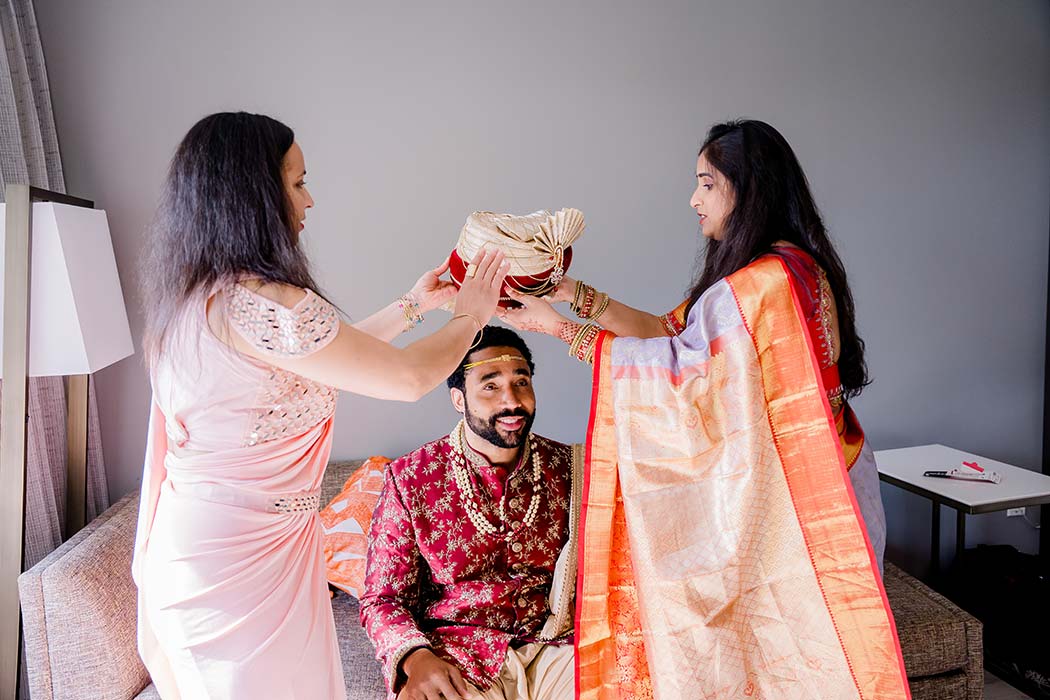 South Florida indian wedding photography details | photograph of indian wedding | indian groom getting wedding ready